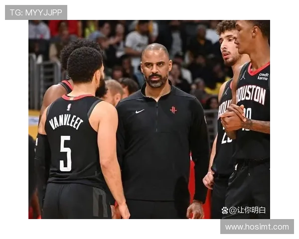 乌度卡称杜兰特与申京的存在是球队关键时刻的优势与奢侈资源